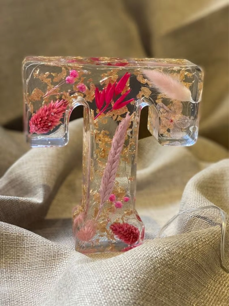 Handmade Floral Resin Night Light ~ Bring artistic light to your home effortlessly