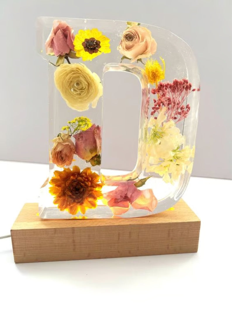 Handmade Floral Resin Night Light ~ Bring artistic light to your home effortlessly