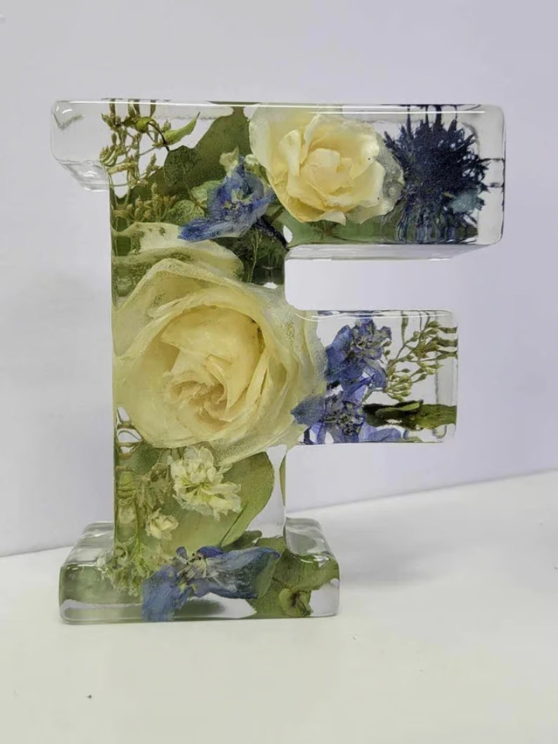 Handmade Floral Resin Night Light ~ Bring artistic light to your home effortlessly.